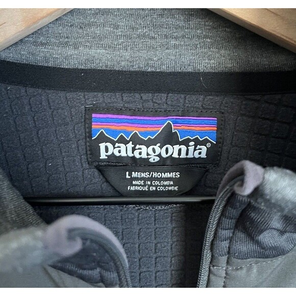 Patagonia Men's L Long-Sleeved R1 Field 1/2 Zip Pullover 52720 Gray *LOGO* - Picture 6 of 8